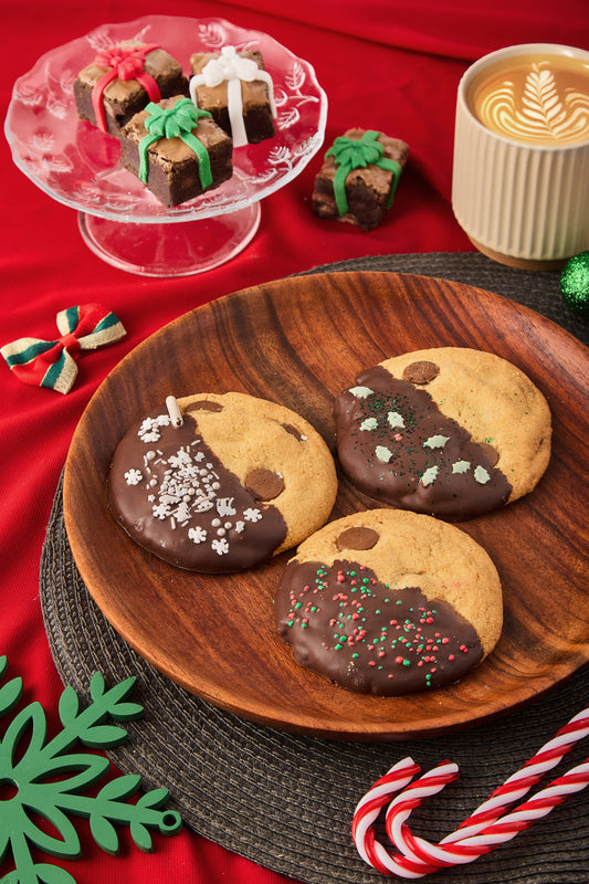 Christmas Chocolate Chip Cookies